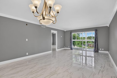 Copropriété à vendre à Coconut Creek, Floride: 2 chambres, 118.45 m2 № 2189813 - photo 9