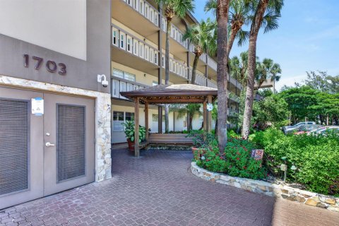 Copropriété à vendre à Coconut Creek, Floride: 2 chambres, 118.45 m2 № 2189813 - photo 27