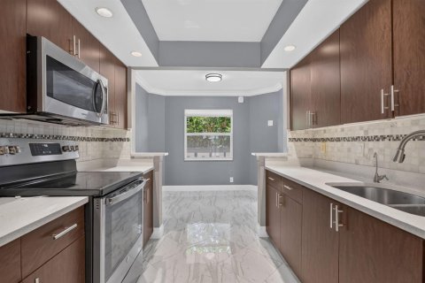 Copropriété à vendre à Coconut Creek, Floride: 2 chambres, 118.45 m2 № 2189813 - photo 6