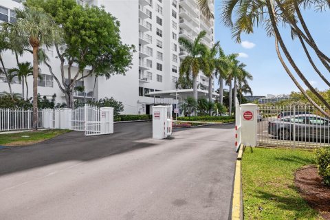 Купить кондоминиум в Авентура, Флорида 3 спальни, 157.28м2, № 1977399 - фото 27