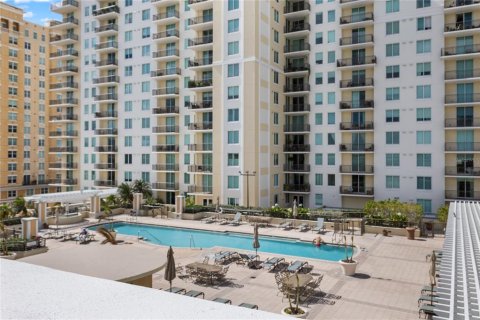 Condominio en venta en Sarasota, Florida, 2 dormitorios, 161.09 m2 № 1835537 - foto 28