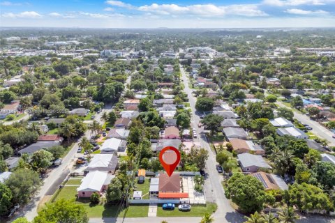 House in Miami, Florida 3 bedrooms, 126.07 sq.m. № 1839438 - photo 29