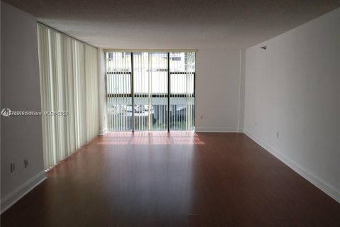 Copropriété à louer à Aventura, Floride: 1 chambre, 95.97 m2 № 1938536 - photo 2