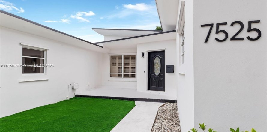 Casa en North Bay Village, Florida 4 dormitorios, 184.97 m2 № 1922835