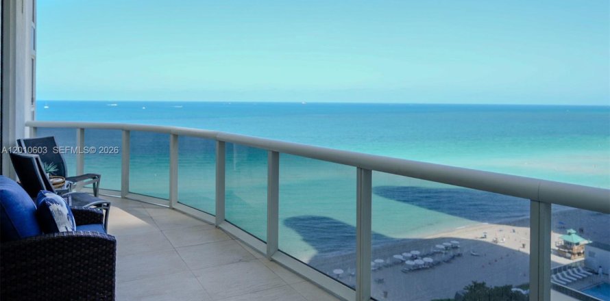 Condo à Sunny Isles Beach, Floride, 3 chambres  № 2345806
