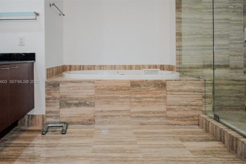 Copropriété à louer à Sunny Isles Beach, Floride: 3 chambres, 183.85 m2 № 2345806 - photo 8