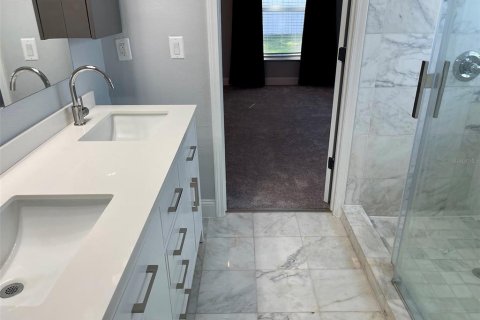 Casa en alquiler en Tampa, Florida, 3 dormitorios, 136.75 m2 № 1915710 - foto 17