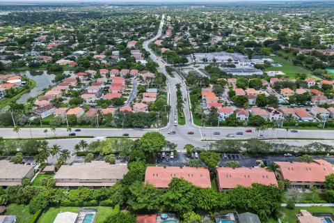 Townhouse in Coral Springs, Florida 3 bedrooms, 120.77 sq.m. № 1823930 - photo 29