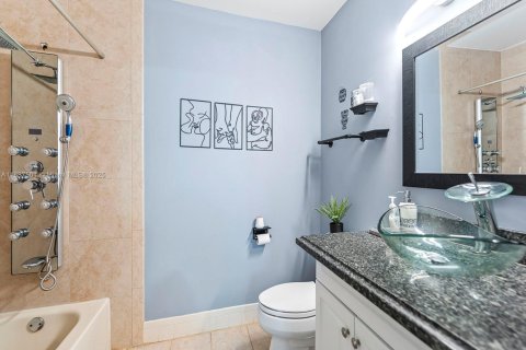 Townhouse in Coral Springs, Florida 3 bedrooms, 120.77 sq.m. № 1823930 - photo 20