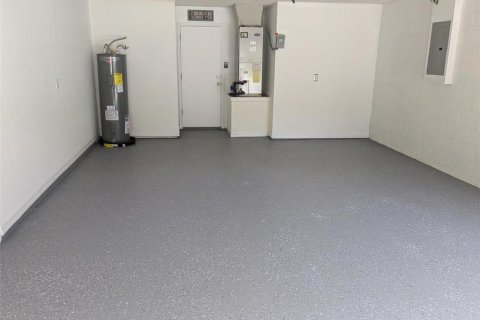 House in Apopka, Florida 3 bedrooms, 129.51 sq.m. № 1795497 - photo 3