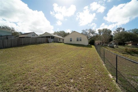 House in Apopka, Florida 3 bedrooms, 129.51 sq.m. № 1795497 - photo 30