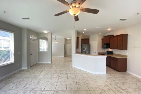 House in Orlando, Florida 3 bedrooms, 157.84 sq.m. № 1905961 - photo 2