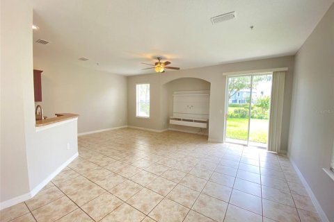 House in Orlando, Florida 3 bedrooms, 157.84 sq.m. № 1905961 - photo 10