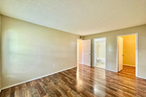 Condominio en alquiler en Tampa, Florida, 2 dormitorios, 84.73 m2 № 1915136 - foto 16