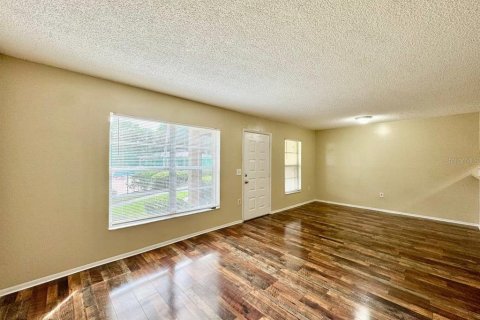 Condominio en alquiler en Tampa, Florida, 2 dormitorios, 84.73 m2 № 1915136 - foto 3
