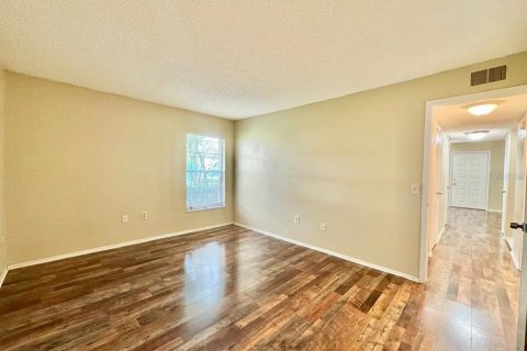 Condominio en alquiler en Tampa, Florida, 2 dormitorios, 84.73 m2 № 1915136 - foto 15