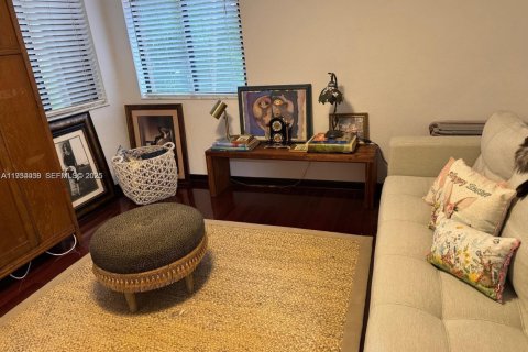 Casa en alquiler en Plantation, Florida, 3 dormitorios, 203.08 m2 № 1992775 - foto 17