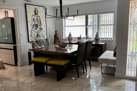 Casa en alquiler en Plantation, Florida, 3 dormitorios, 203.08 m2 № 1992775 - foto 5