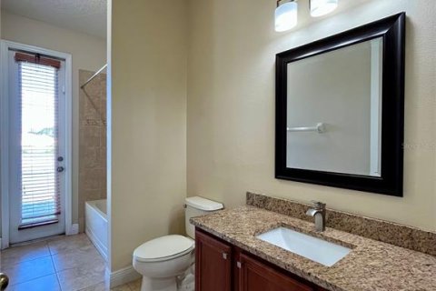 Villa ou maison à louer à Kissimmee, Floride: 4 chambres, 253.07 m2 № 2434475 - photo 19
