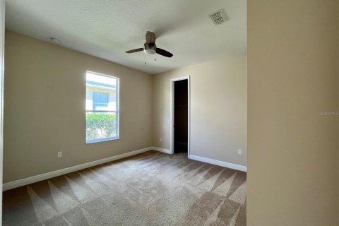 Villa ou maison à louer à Kissimmee, Floride: 4 chambres, 253.07 m2 № 2434475 - photo 20