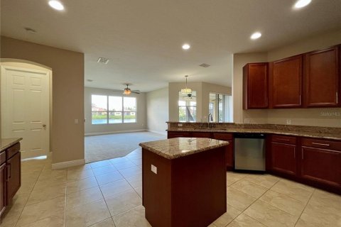 Villa ou maison à louer à Kissimmee, Floride: 4 chambres, 253.07 m2 № 2434475 - photo 12