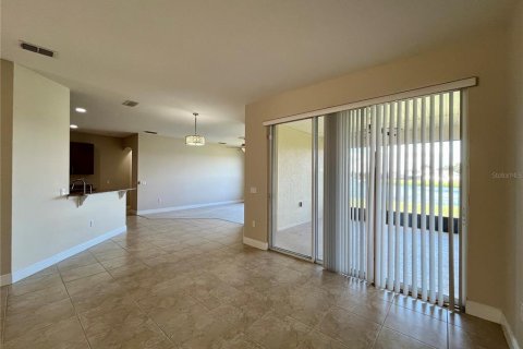 Villa ou maison à louer à Kissimmee, Floride: 4 chambres, 253.07 m2 № 2434475 - photo 22