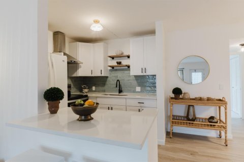 Condo in Boca Raton, Florida, 1 bedroom № 2188354 - photo 4