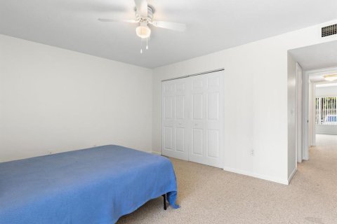 Condominio en venta en Saint Petersburg, Florida, 2 dormitorios, 101.26 m2 № 1167496 - foto 17