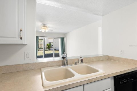 Condominio en venta en Saint Petersburg, Florida, 2 dormitorios, 101.26 m2 № 1167496 - foto 8