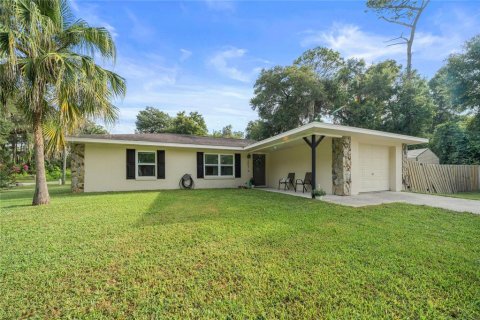 House in Summerfield, Florida 3 bedrooms, 107.58 sq.m. № 1858303 - photo 1