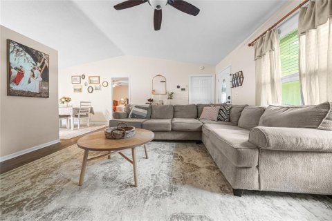 House in Summerfield, Florida 3 bedrooms, 107.58 sq.m. № 1858303 - photo 7
