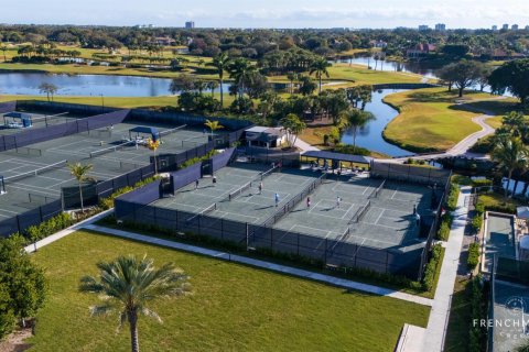 House in Palm Beach Gardens, Florida 6 bedrooms, 962.37 sq.m. № 2177966 - photo 25