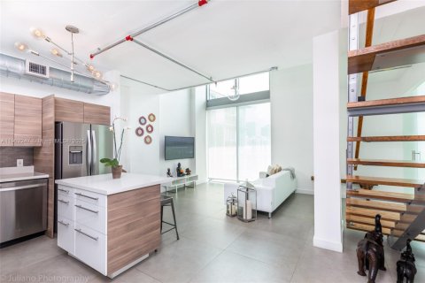 Copropriété à louer à Miami, Floride: 3 chambres, 116.59 m2 № 1957012 - photo 2