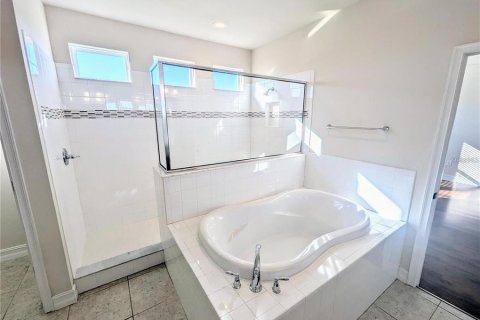 Снять в аренду виллу или дом в Тампа, Флорида 5 спален, 278.43м2, № 1917483 - фото 26