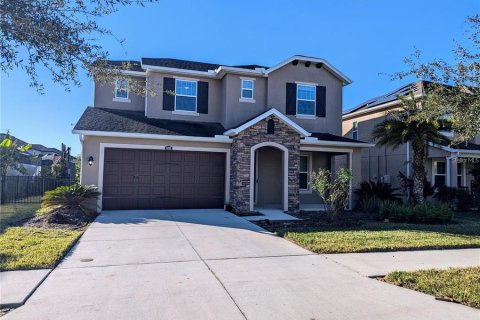 Снять в аренду виллу или дом в Тампа, Флорида 5 спален, 278.43м2, № 1917483 - фото 1