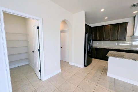 Снять в аренду виллу или дом в Тампа, Флорида 5 спален, 278.43м2, № 1917483 - фото 18