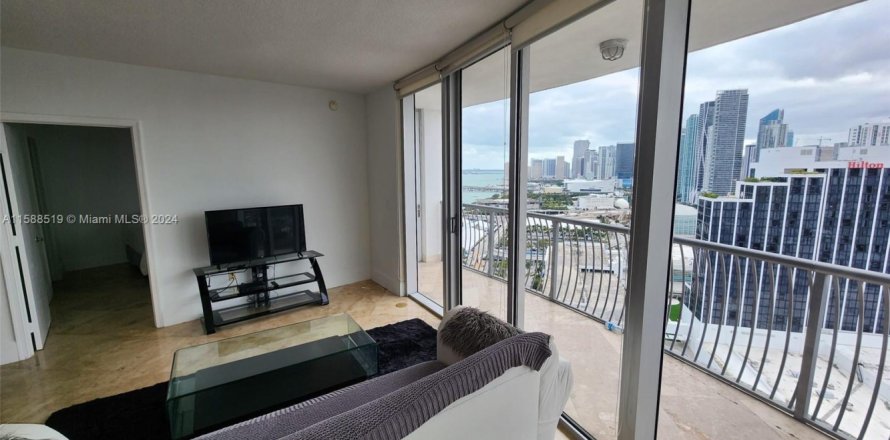 Condo in Miami, Florida, 2 bedrooms № 1700172