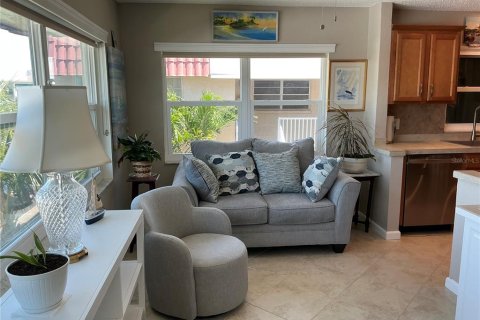 Condominio en venta en Saint Petersburg, Florida, 2 dormitorios, 110.09 m2 № 1631012 - foto 18