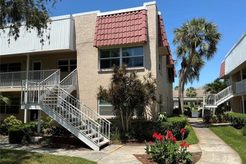 Condominio en venta en Saint Petersburg, Florida, 2 dormitorios, 110.09 m2 № 1631012 - foto 1