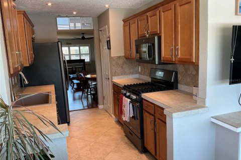 Condominio en venta en Saint Petersburg, Florida, 2 dormitorios, 110.09 m2 № 1631012 - foto 12