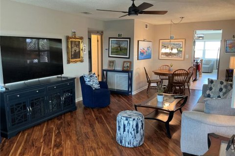 Condominio en venta en Saint Petersburg, Florida, 2 dormitorios, 110.09 m2 № 1631012 - foto 9