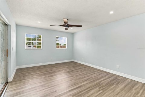 Casa en venta en Seffner, Florida, 3 dormitorios, 183.95 m2 № 2386072 - foto 12