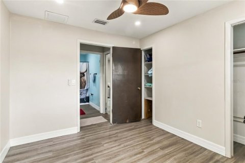 Casa en venta en Seffner, Florida, 3 dormitorios, 183.95 m2 № 2386072 - foto 18