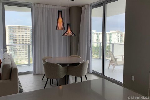 Copropriété à vendre à Hollywood, Floride: 2 chambres, 99.87 m2 № 2169562 - photo 9