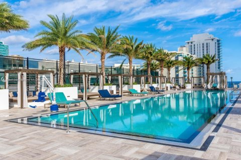 Copropriété à vendre à Hollywood, Floride: 2 chambres, 99.87 m2 № 2169562 - photo 5