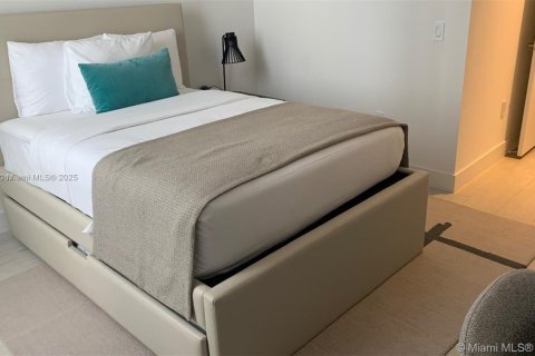 Copropriété à vendre à Hollywood, Floride: 2 chambres, 99.87 m2 № 2169562 - photo 20