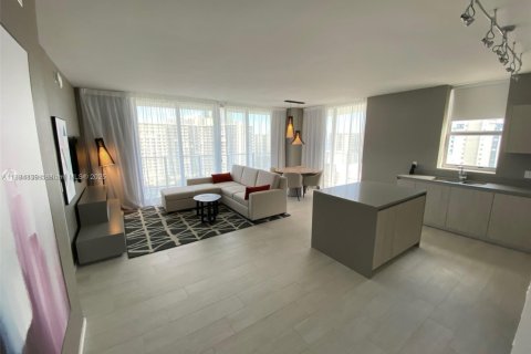 Copropriété à vendre à Hollywood, Floride: 2 chambres, 99.87 m2 № 2169562 - photo 10