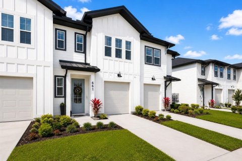 Townhouse in Davenport, Florida 3 bedrooms, 150.69 sq.m. № 2092168