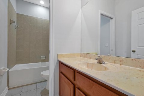 House in Orlando, Florida 5 bedrooms, 262.36 sq.m. № 1822899 - photo 23