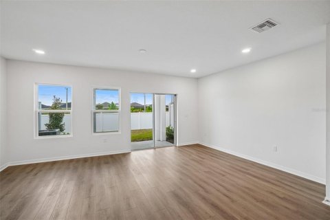 Touwnhouse à vendre à Zephyrhills, Floride: 3 chambres, 152.17 m2 № 2198317 - photo 12